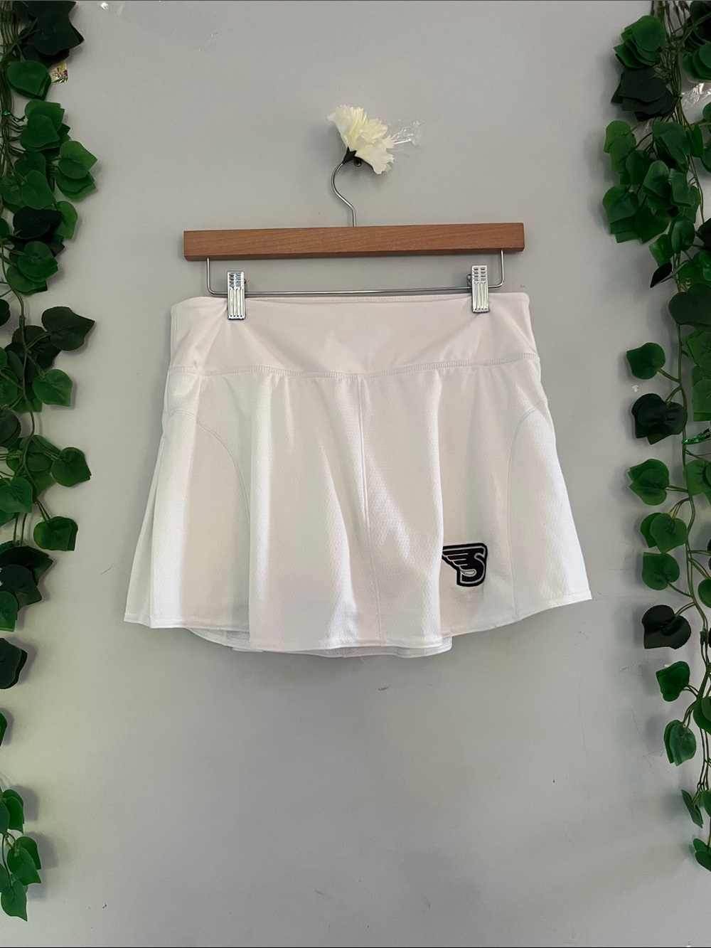 adidas White Athletic Skater Tennis Skirt with Dark Logo